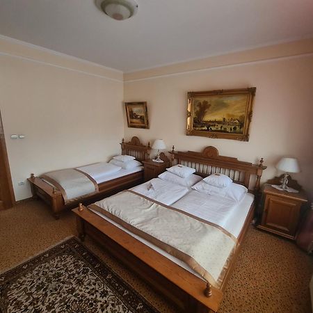 Hotel Grande Целе Экстерьер фото