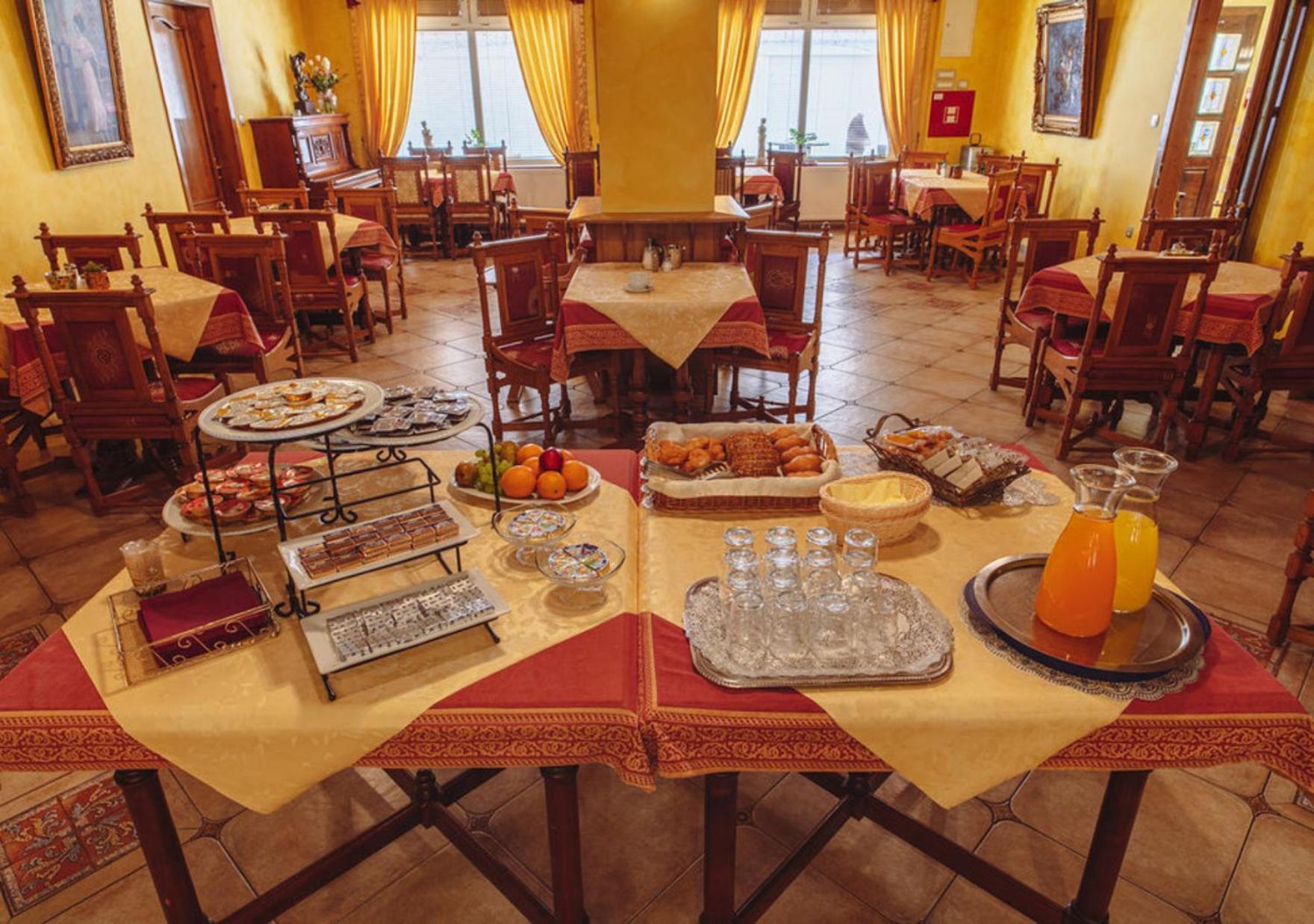 Hotel Grande Целе Экстерьер фото