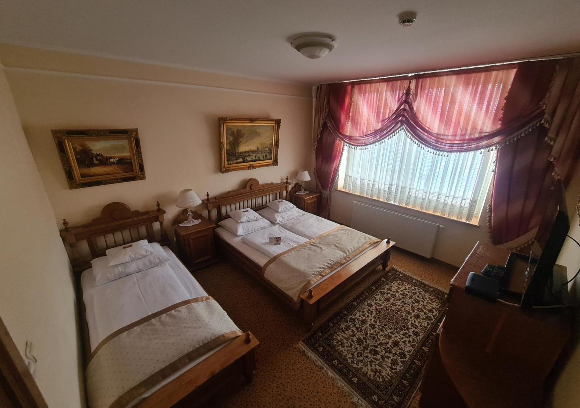 Hotel Grande Целе Экстерьер фото