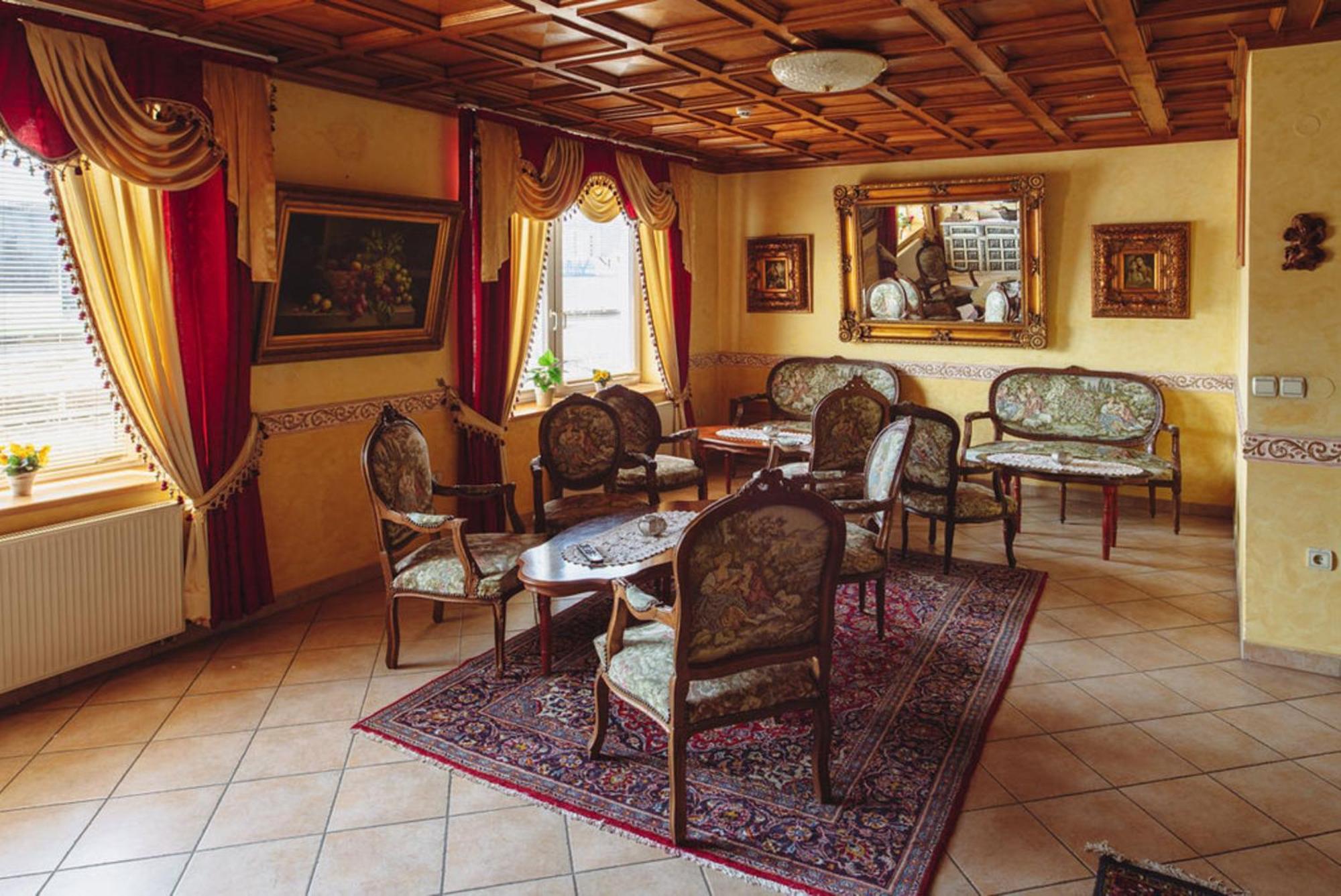 Hotel Grande Целе Экстерьер фото