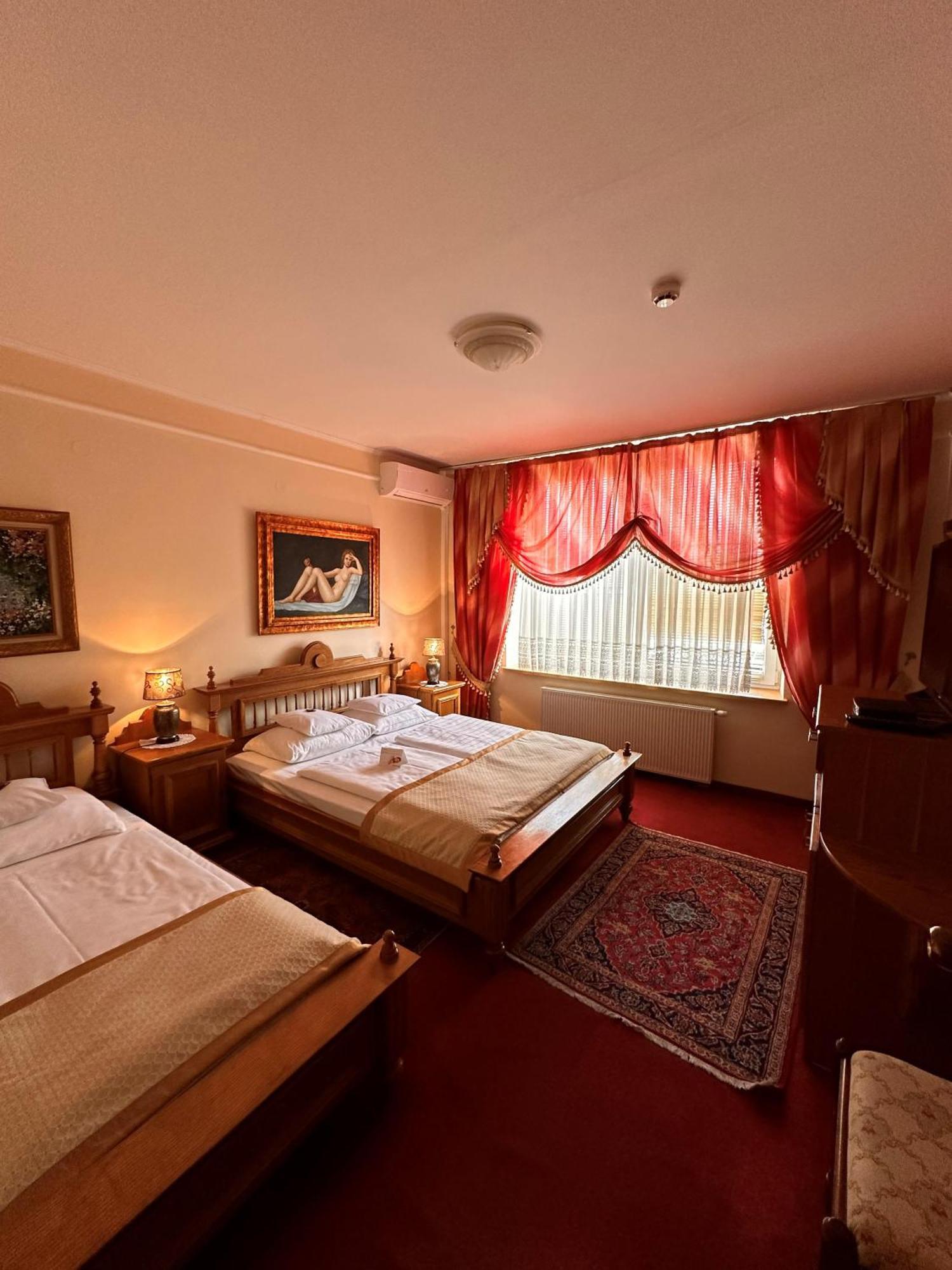 Hotel Grande Целе Экстерьер фото