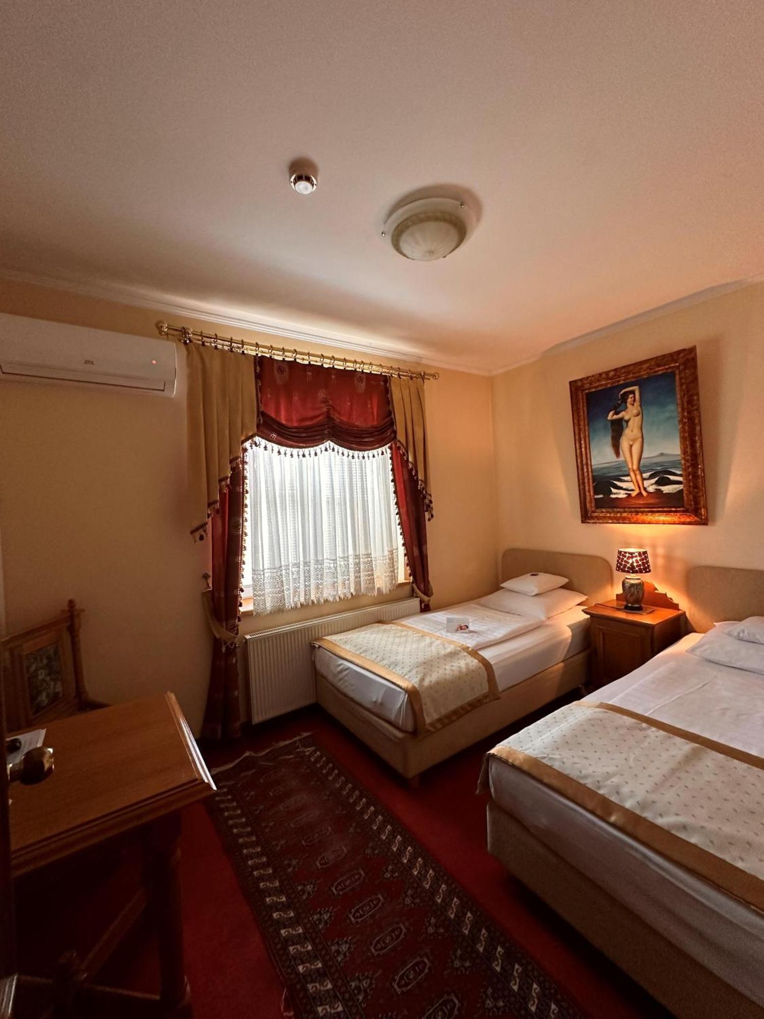 Hotel Grande Целе Экстерьер фото