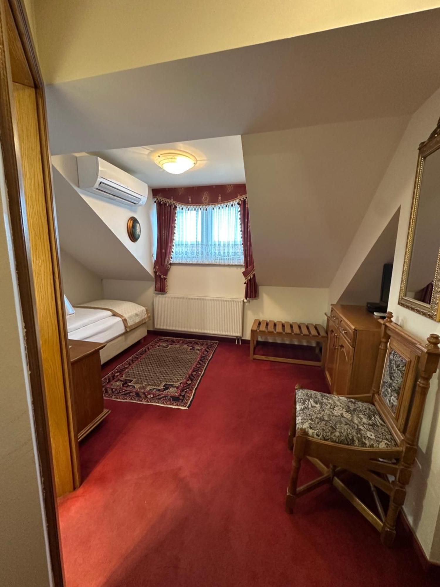 Hotel Grande Целе Экстерьер фото